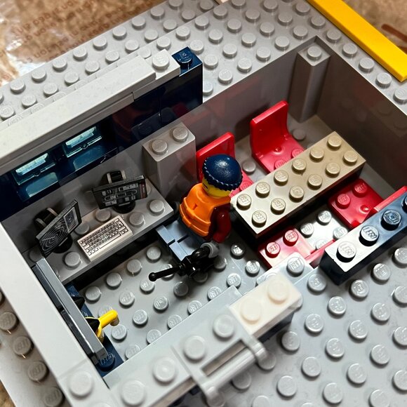 Lego Deep Sea Exploration Vessel 60095 & 60266 Partial Sets - Picture 9 of 9